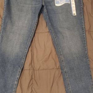 Womans Lee skinny jeans NWT